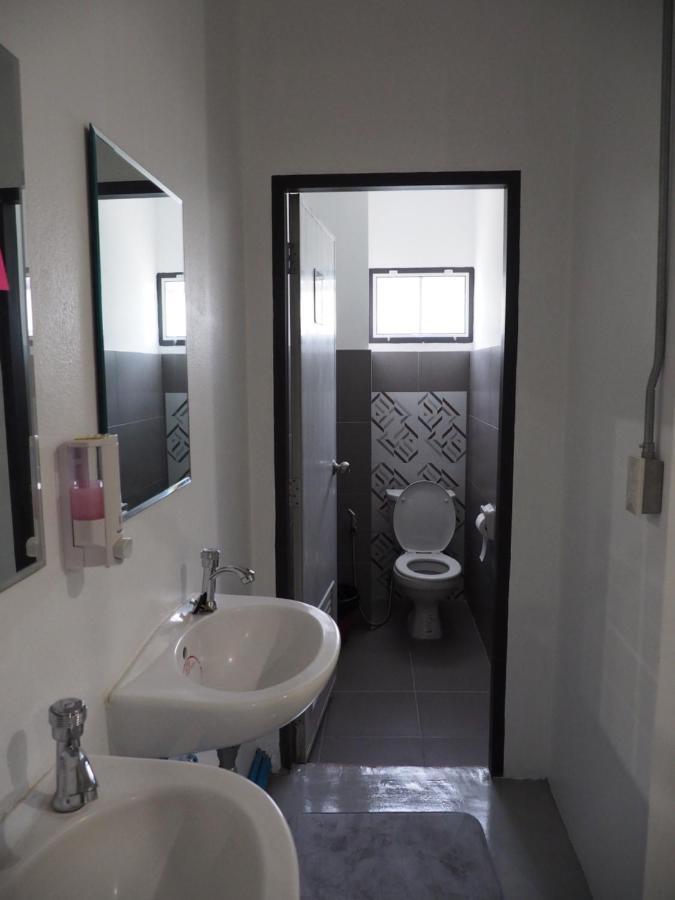 Prachan Hostel Тонгсала Екстер'єр фото