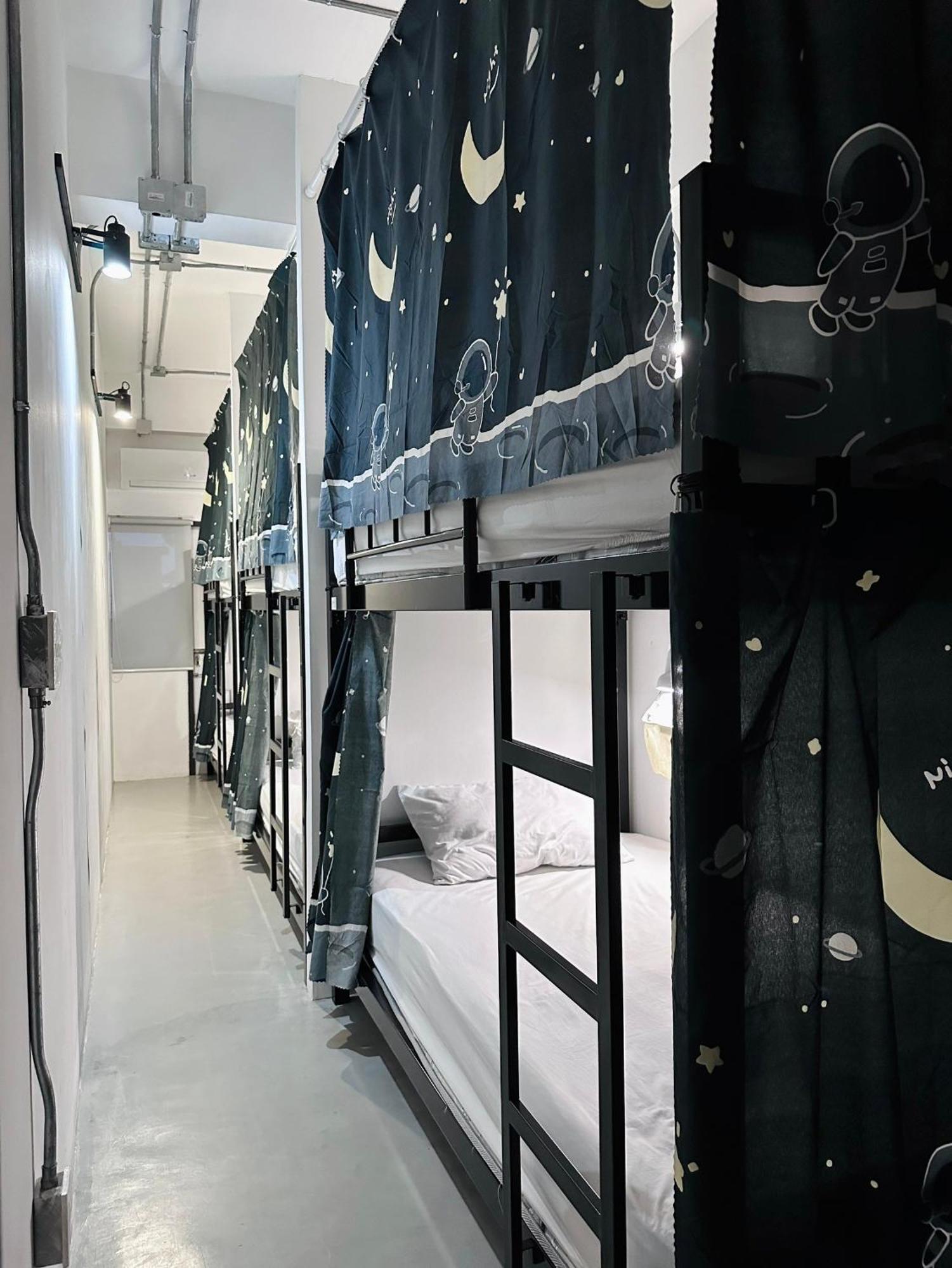 Prachan Hostel Тонгсала Екстер'єр фото